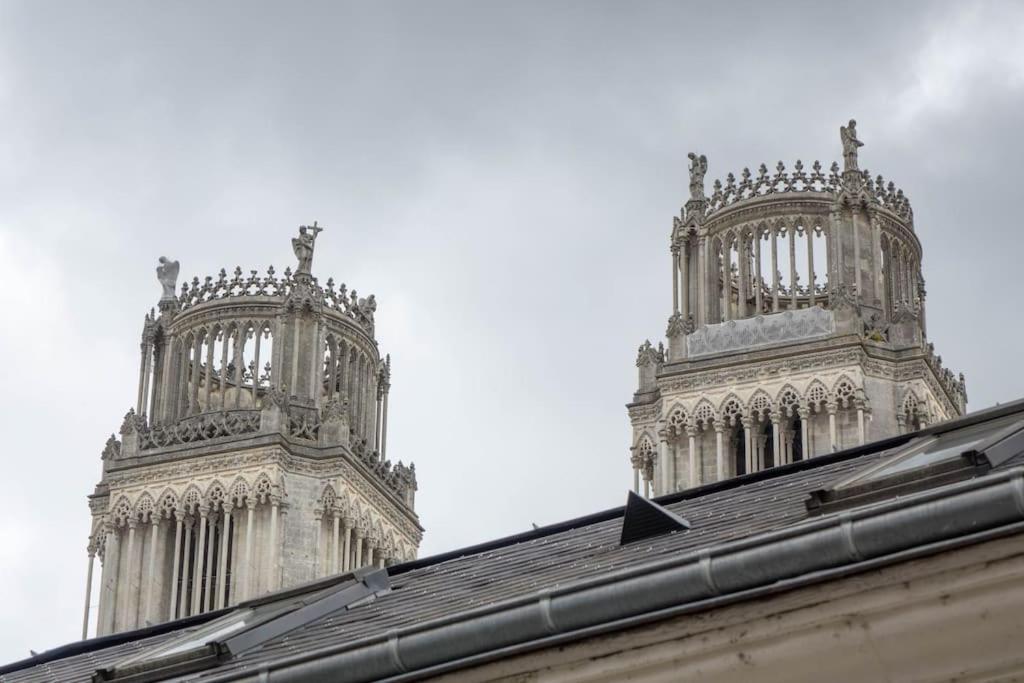 Апартаменты Charmant Studio Vue Cathedrale Quartier Historique Орлеан Экстерьер фото